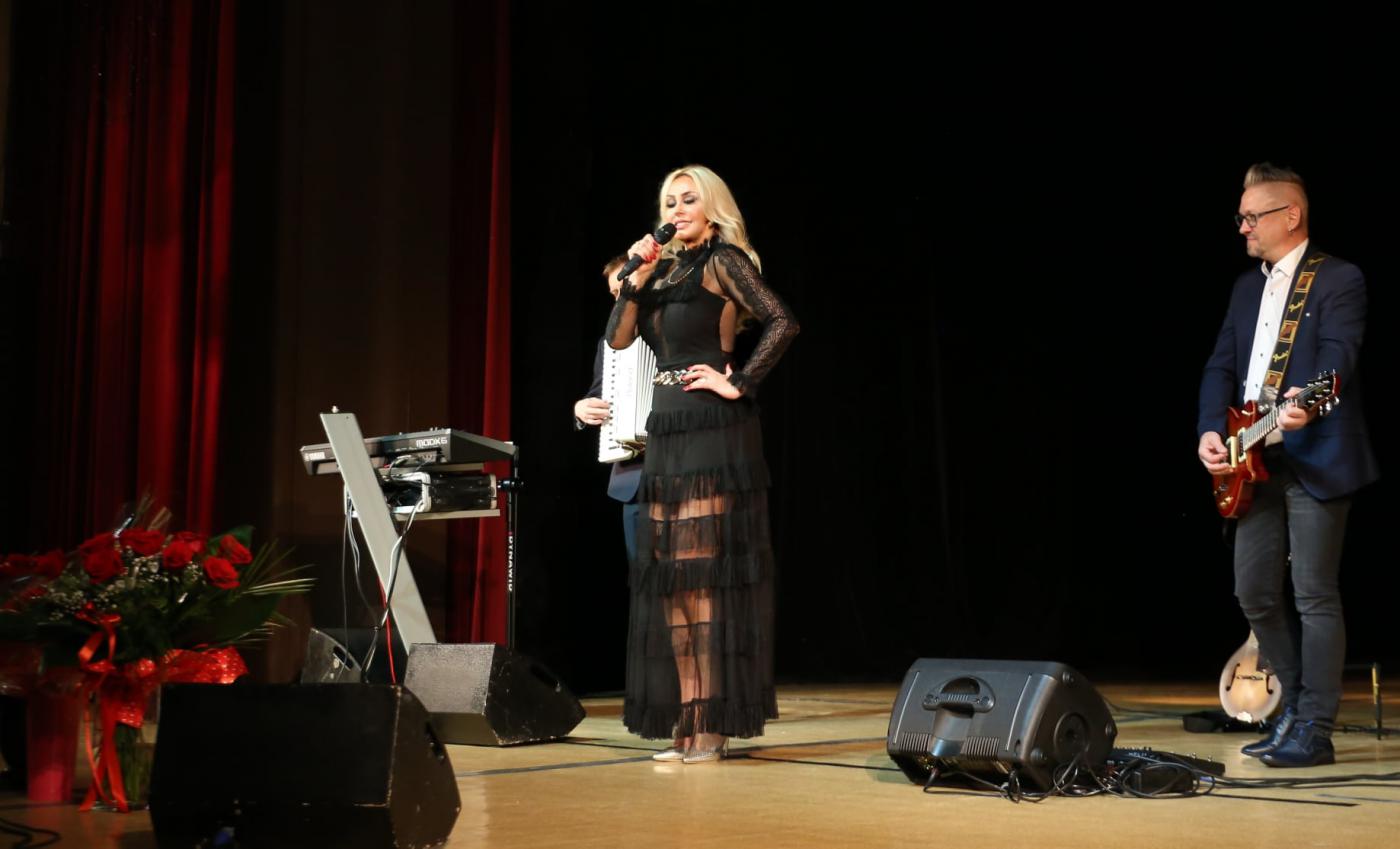 KONCERT TERESY WERNER - MCK SALA WIDOWISKOWA 06.2021r. Ile Trwa Koncert Teresy Werner
