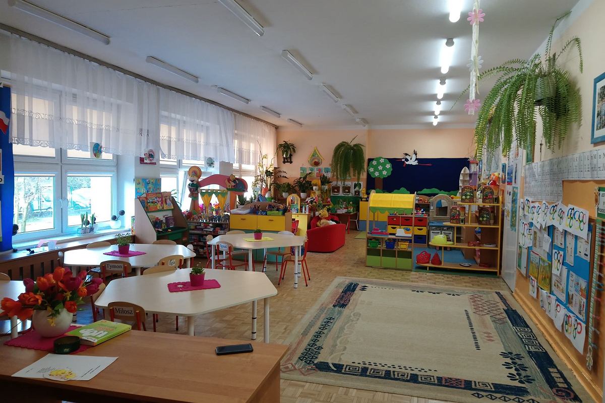 Koronawirus. Odmrażanie gospodarki. Przedszkola otwarte, ale puste Przedszkole Nr 12 Radom Ul Wernera