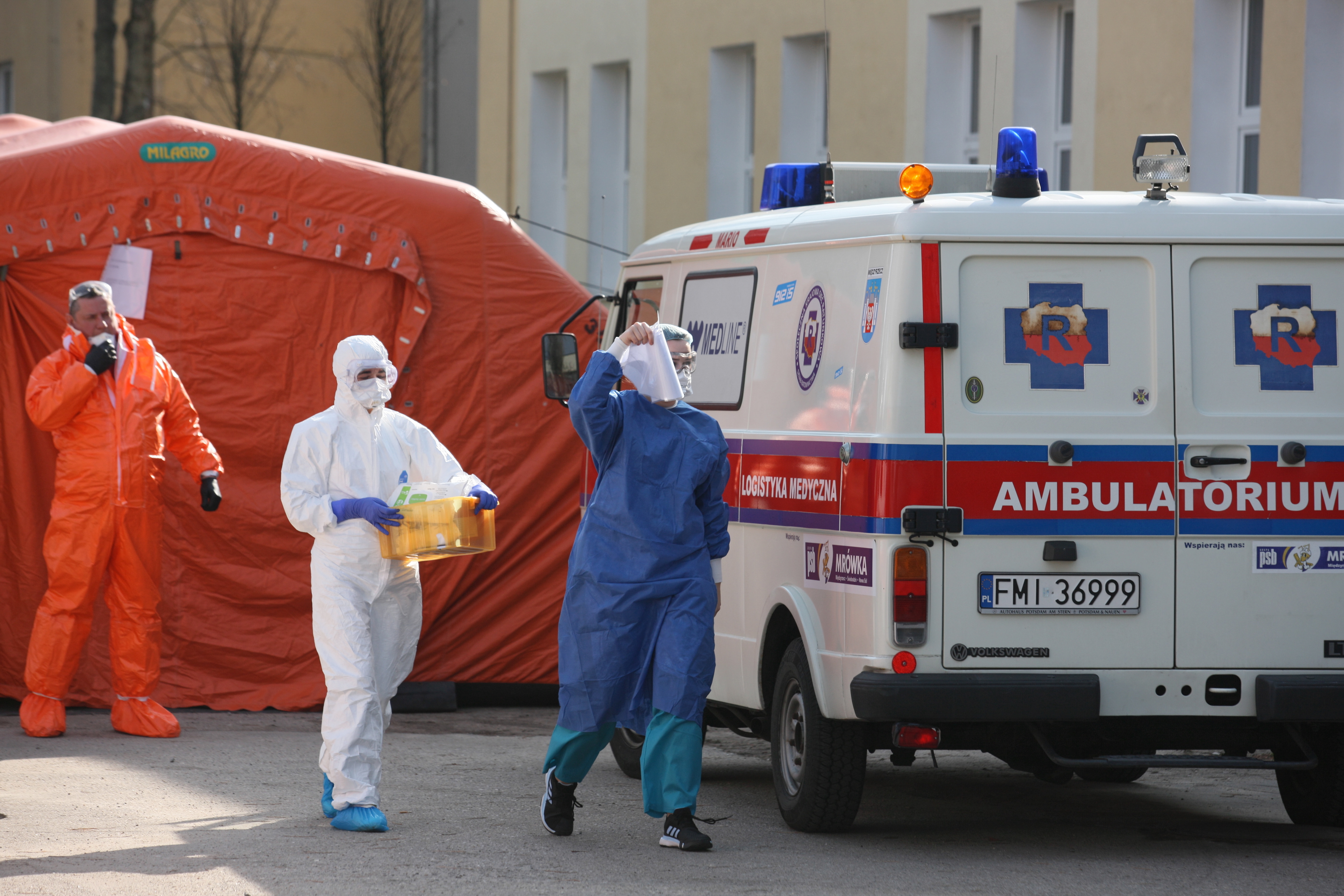 Epidemia Koronawirusa To Dla Lekarzy Czas Wytężonej Pracy