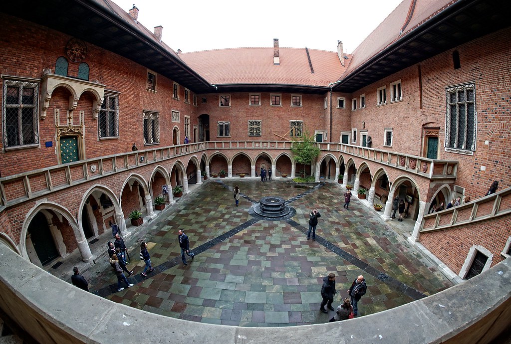 Kraków - Muzeum Uniwersytetu Jagiellońskiego Collegium Maius - a photo Uniwersytet Jagielloński Instytut Historii Sztuki