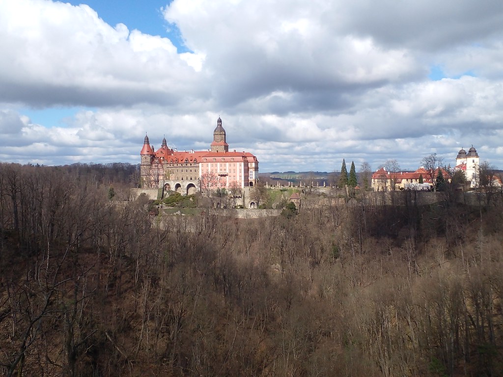 Książ Castle | en.wikipedia.org/wiki/Ksi%C4%85%C5%BC_Castle | John Dlaczego Grzyby Rosną Po Pełni Księżyca