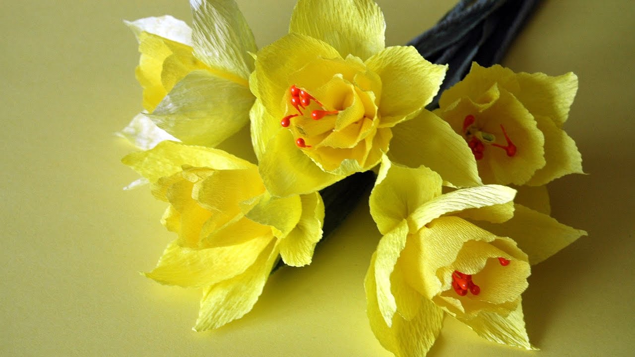 Kwiaty z bibuły żonkile # crepe paper flower daffodil DIY - YouTube Zonkile Z Bibuly Jak Zrobic