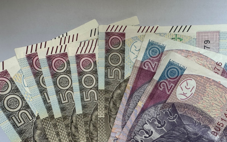 Kwota Ktorej 25 Wynosi 17 Zl Jest