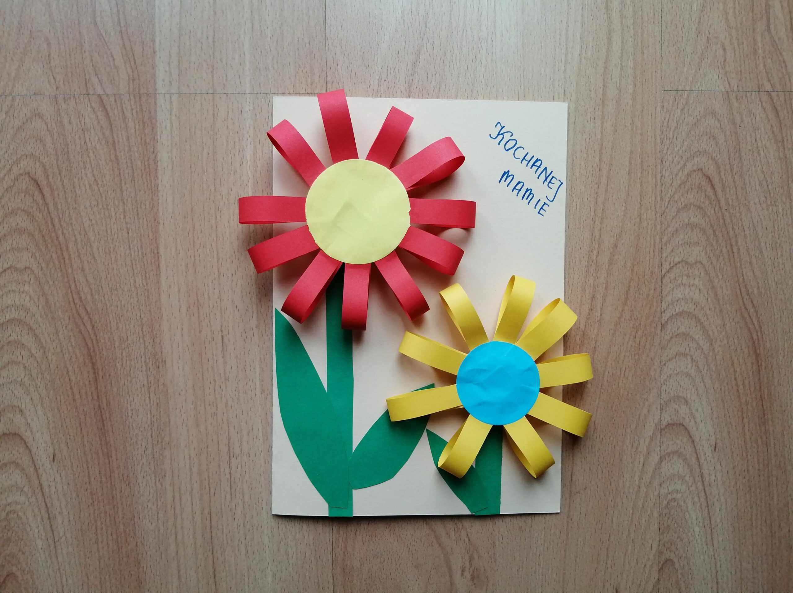 Laurka dla mamy - praca plastyczna | edufunkids.com Prace Plastyczne Laurka Dla Mamy