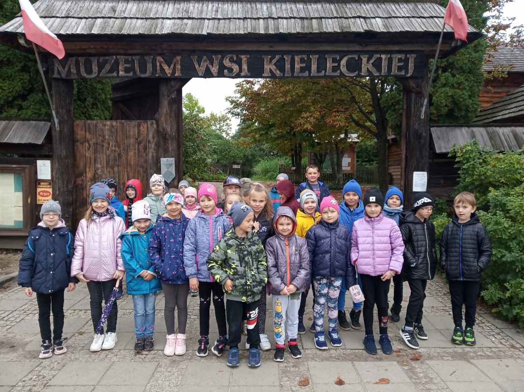Lekcja historii w Tokarni i Chęcinach – Szkoła Podstawowa w Antolce Szkola Podstawowa Nr 2 W Tokarni