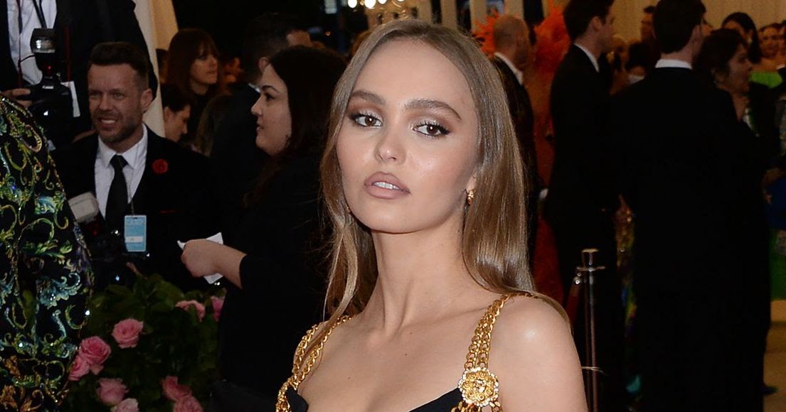 Lily Rose-Depp Dresses @ Met Gala 2019 Met Gala 2019 Lily Rose Depp