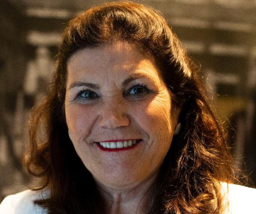 Maria Dolores Dos Santos Aveiro Biography - Facts, Childhood, Family Maria Dolores Dos Santos Aveiro José Dinis Aveiro