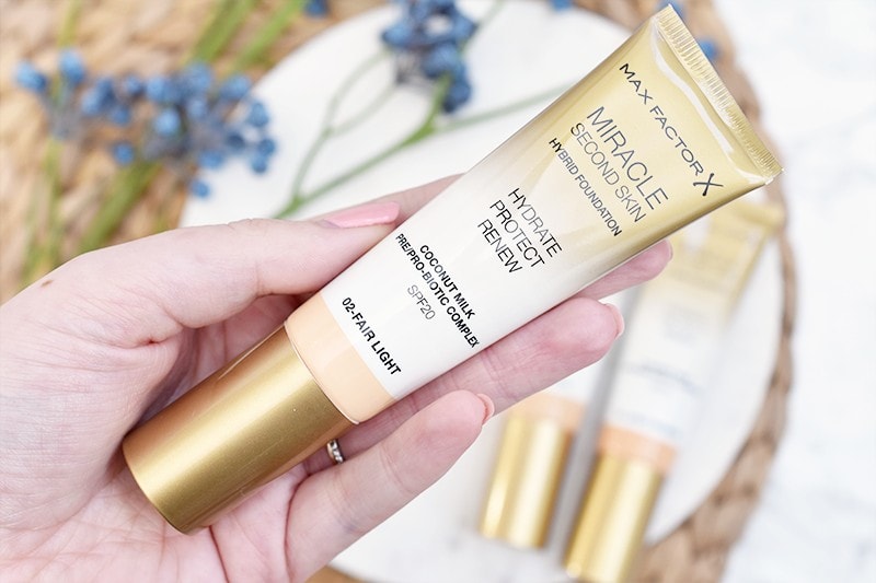 Max Factor Miracle Second Skin Foundation | byAranka.nl Max Factor Miracle Second Skin Podklad 02 Fair Light