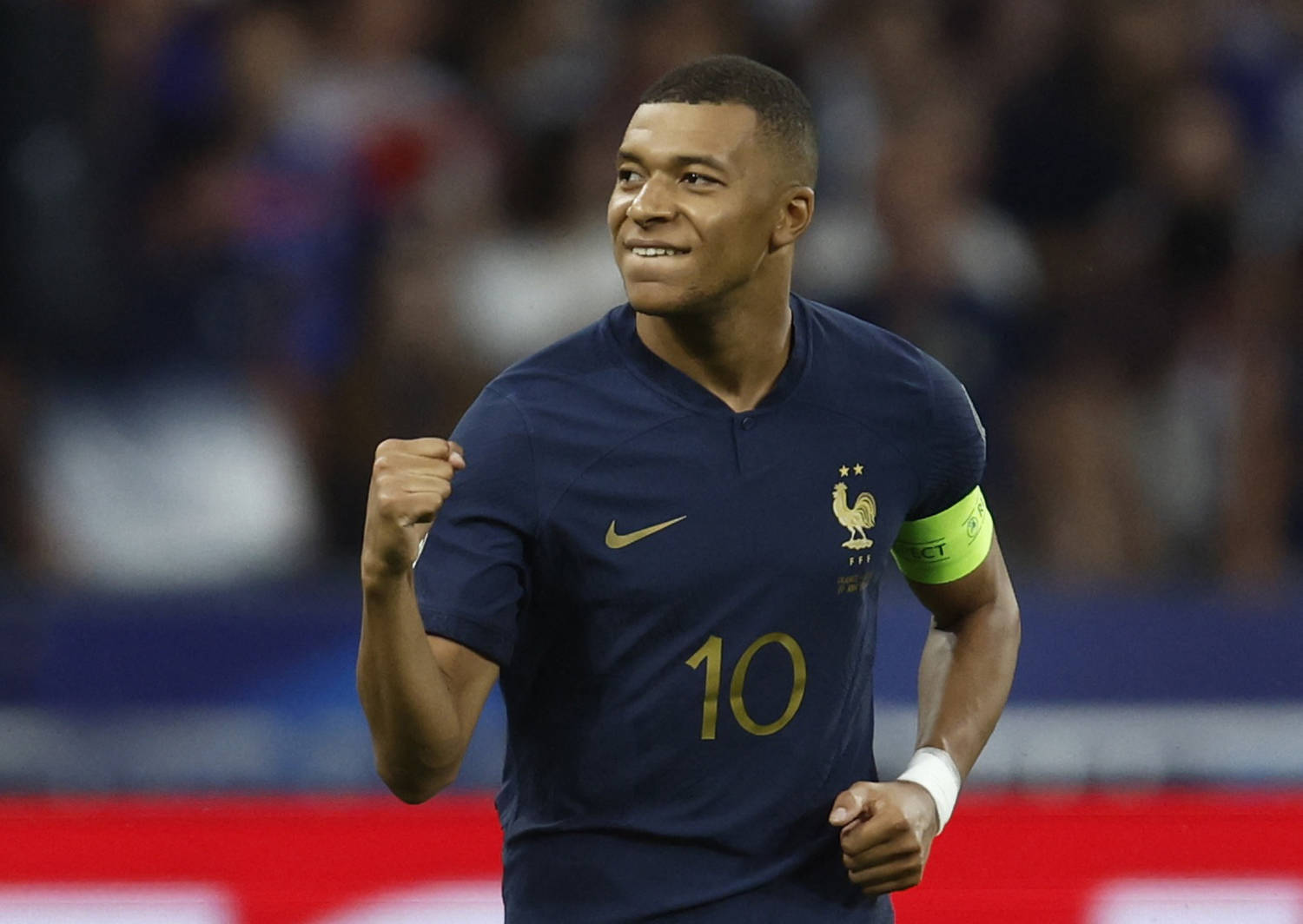 Photos De La Compagne De Mbappe