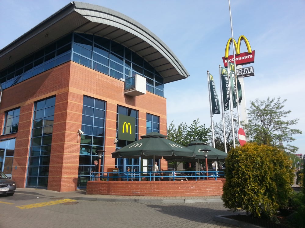 McDonald’s - Fast Food - ul. Partyzantów 44, Bielsko-Biała, Poland Kasa Stefczyka Bielsko Biała 11 Listopada