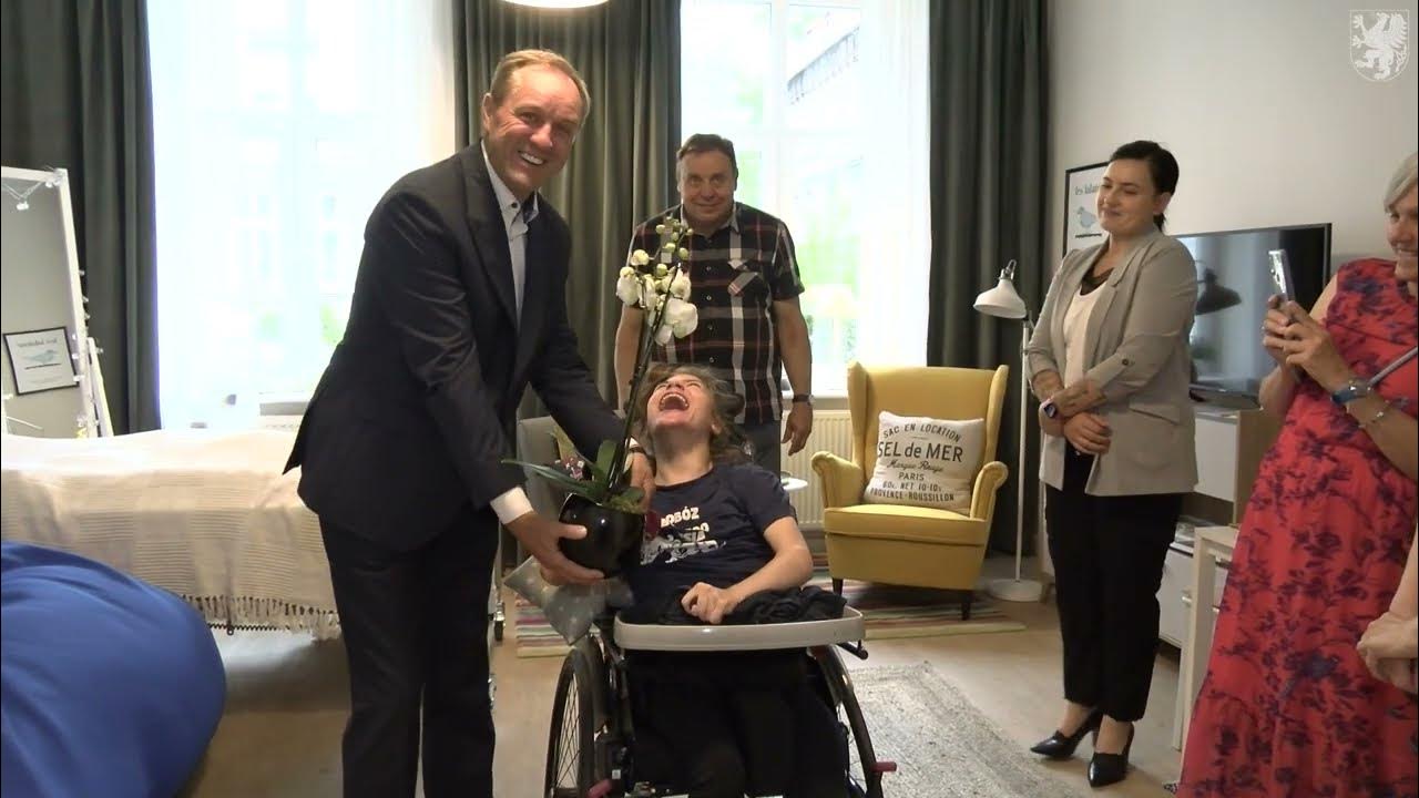Mieszkania wspomagane dla osób potrzebujących. - YouTube Mieszkania Wspomagane Dla Osób Niepełnosprawnych