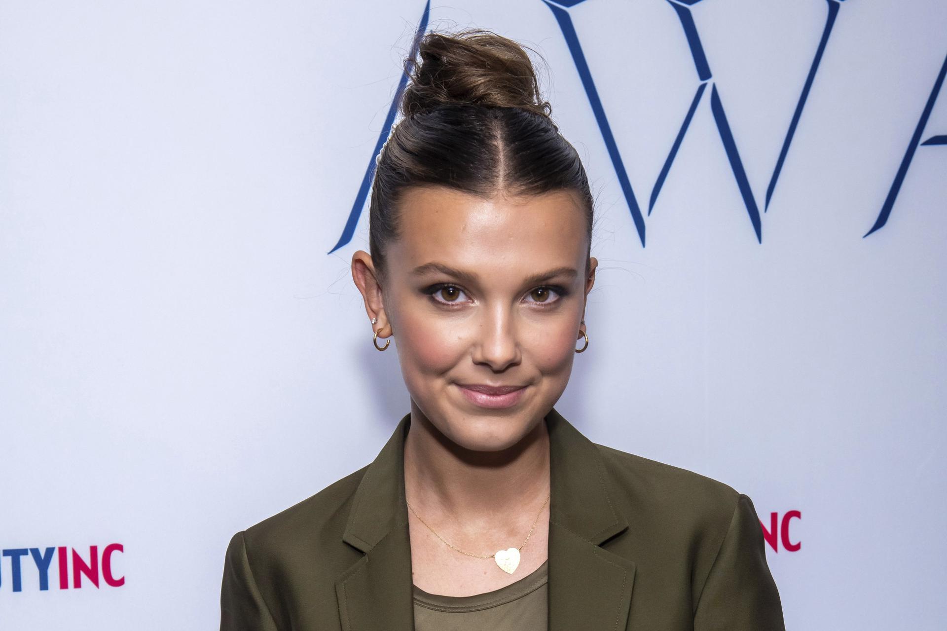 Millie Bobby Brown jest pracoholiczką! Ma dopiero 16 lat - ESKA.pl Czy Millie Bobby Brown Jest Adoptowana