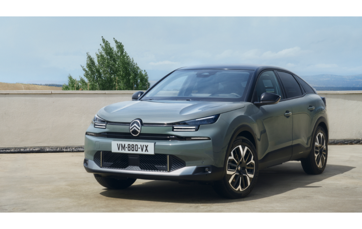 More Stylish Than Ever, The New C4 And C4 X Deliver Comfort Trójkąty Narysowane Obok Są Przystające Wobec Tego