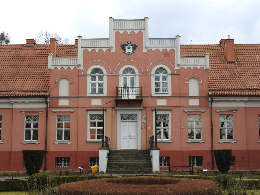 Muzeum Piśmiennictwa i Muzyki Kaszubsko-Pomorskiej w Wejherowie Muzeum Piśmiennictwa I Muzyki Kaszubsko Pomorskiej W Wejherowie