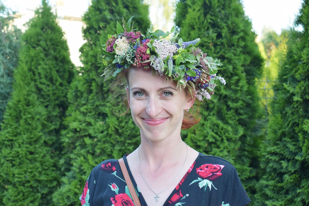 Na głowie kwietny ma wianek... Florystyczne warsztaty w Zielonej Na Głowie Kwietny Ma Wianek Dziady