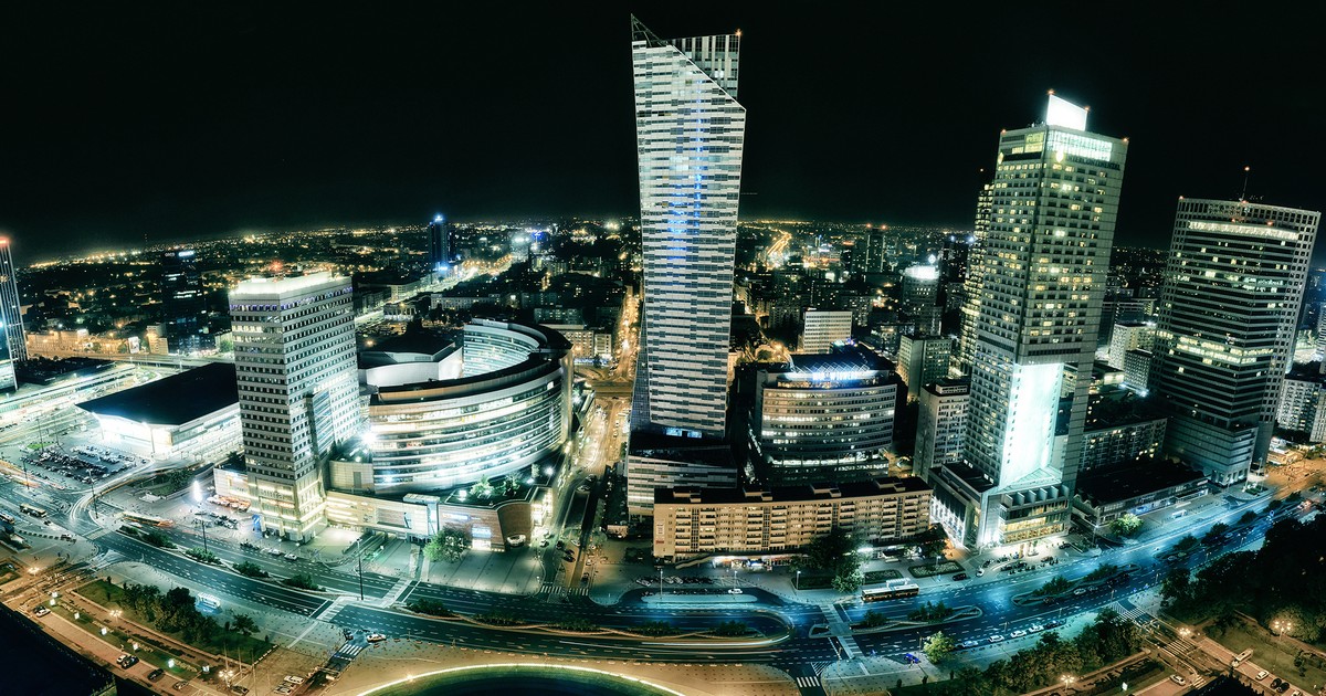 Ile Jest Drapaczy Chmur W Warszawie