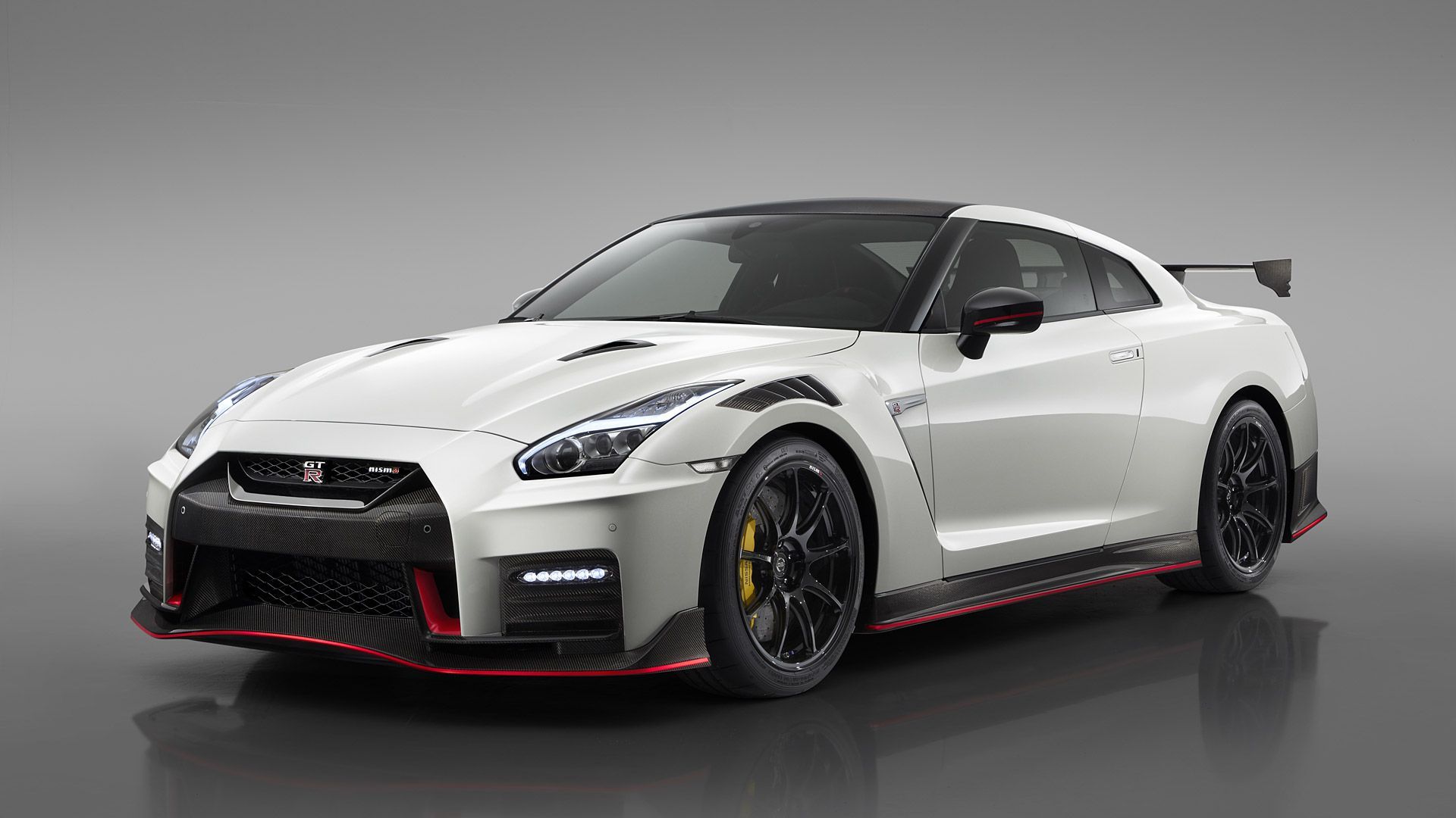 Nissan GTR R35 Nismo Desktop Wallpapers - Wallpaper Cave Nissan Gtr R35 Nismo Wallpaper