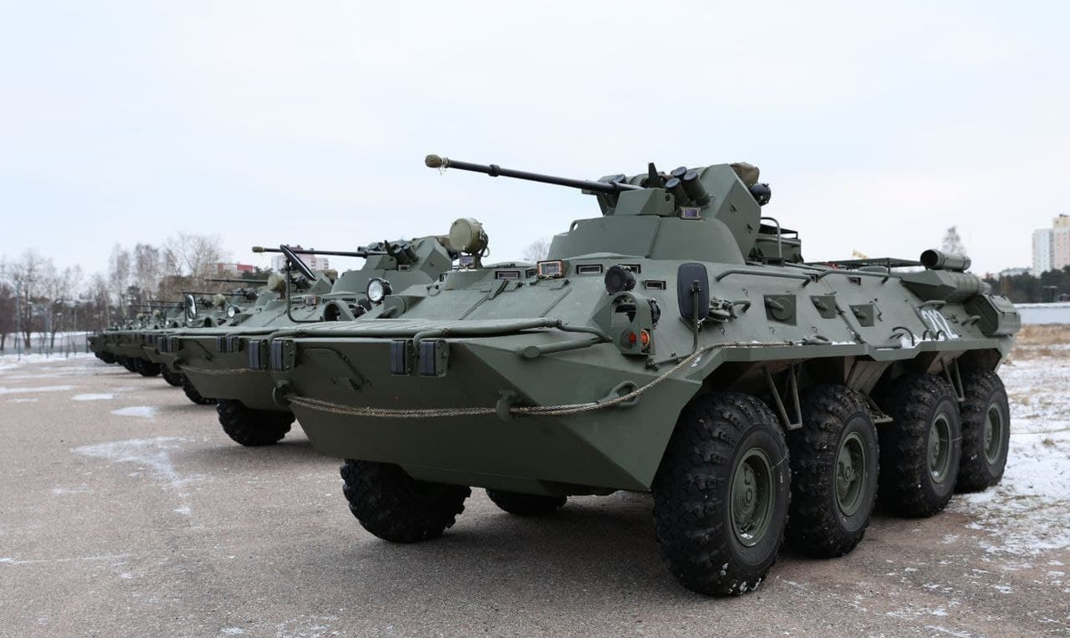 Nowe transportery BTR-82A dla białoruskiej armii - rp.pl Mala Armia Grupa Slask Zabrze