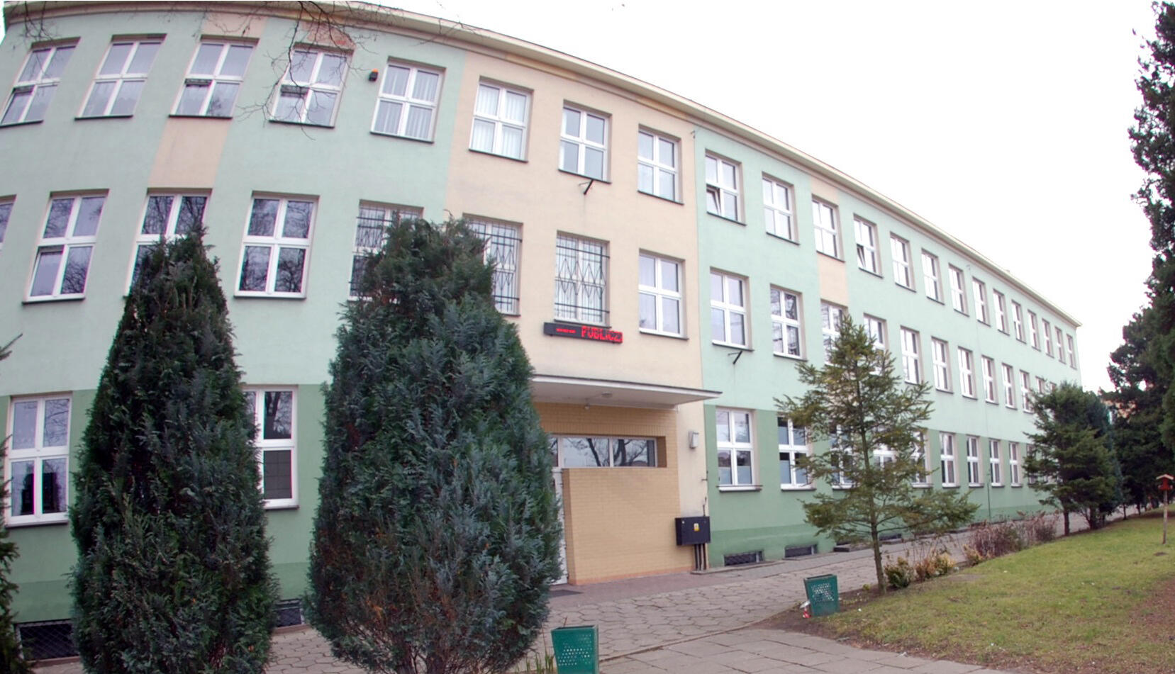 O szkole - Szkoła Podstawowa im. Mariusza Zaruskiego w Pucku Szkoła Podstawowa Im Mariusza Zaruskiego W Pucku