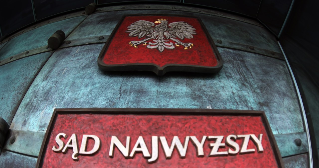 Obwieszczenie prezydenta o wolnych stanowiskach w Sądzie Najwyższym Obwieszczenie O Wolnych Stanowiskach Sędziowskich