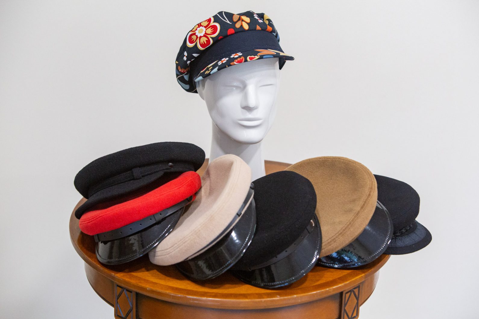 Oferta – Cieszkowski – Pracownia Kapeluszy i Czapek Wojciechowska Czesława Pracownia Czapek I Kapeluszy