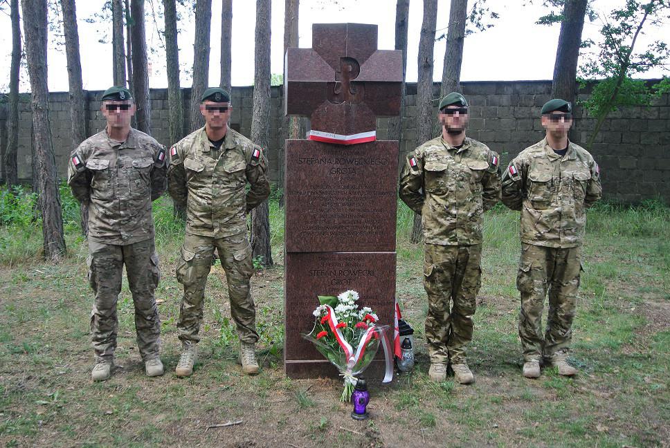 PAMIĘĆ O PATRONIE JW AGAT | Aktualności Jednostka Wojskowa Agat Im Gen Dyw Stefana Roweckiego Grota
