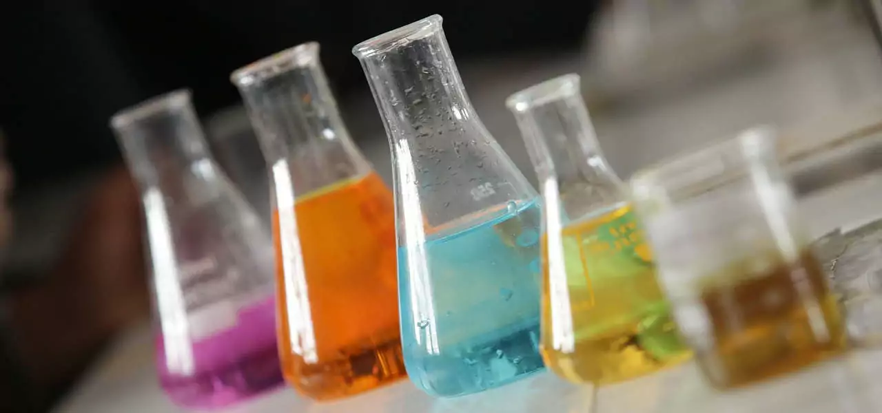 Pamiętaj Chemiku Młody Zawsze Wlewaj Kwas Do Wody Dlaczego