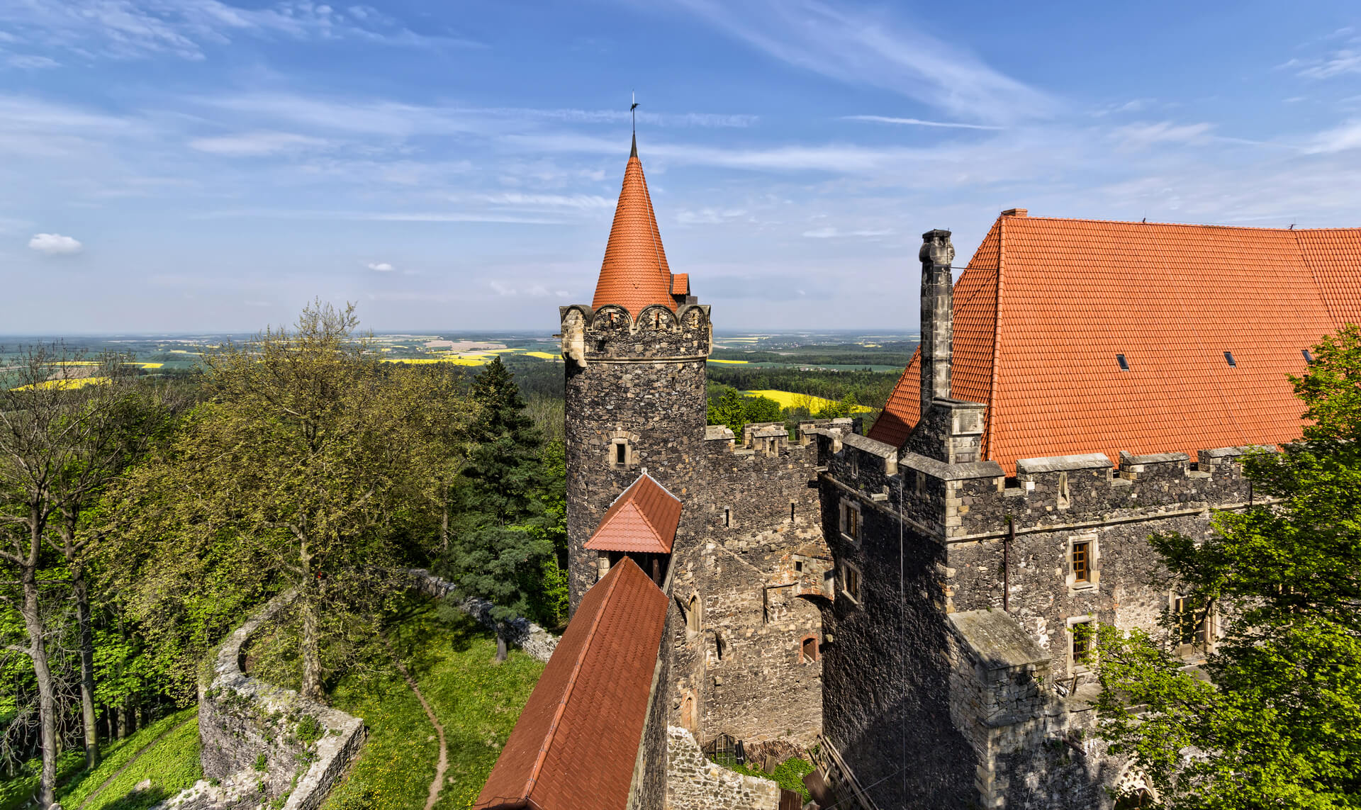 Do Kogo Należy Zamek Pan Tadeusz