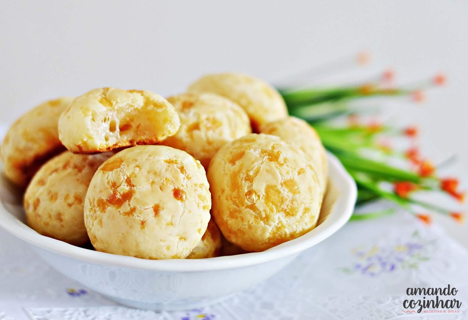Pão de queijo simples com 3 ingredientes - Amando Cozinhar Pao De Queijo Receita Facil