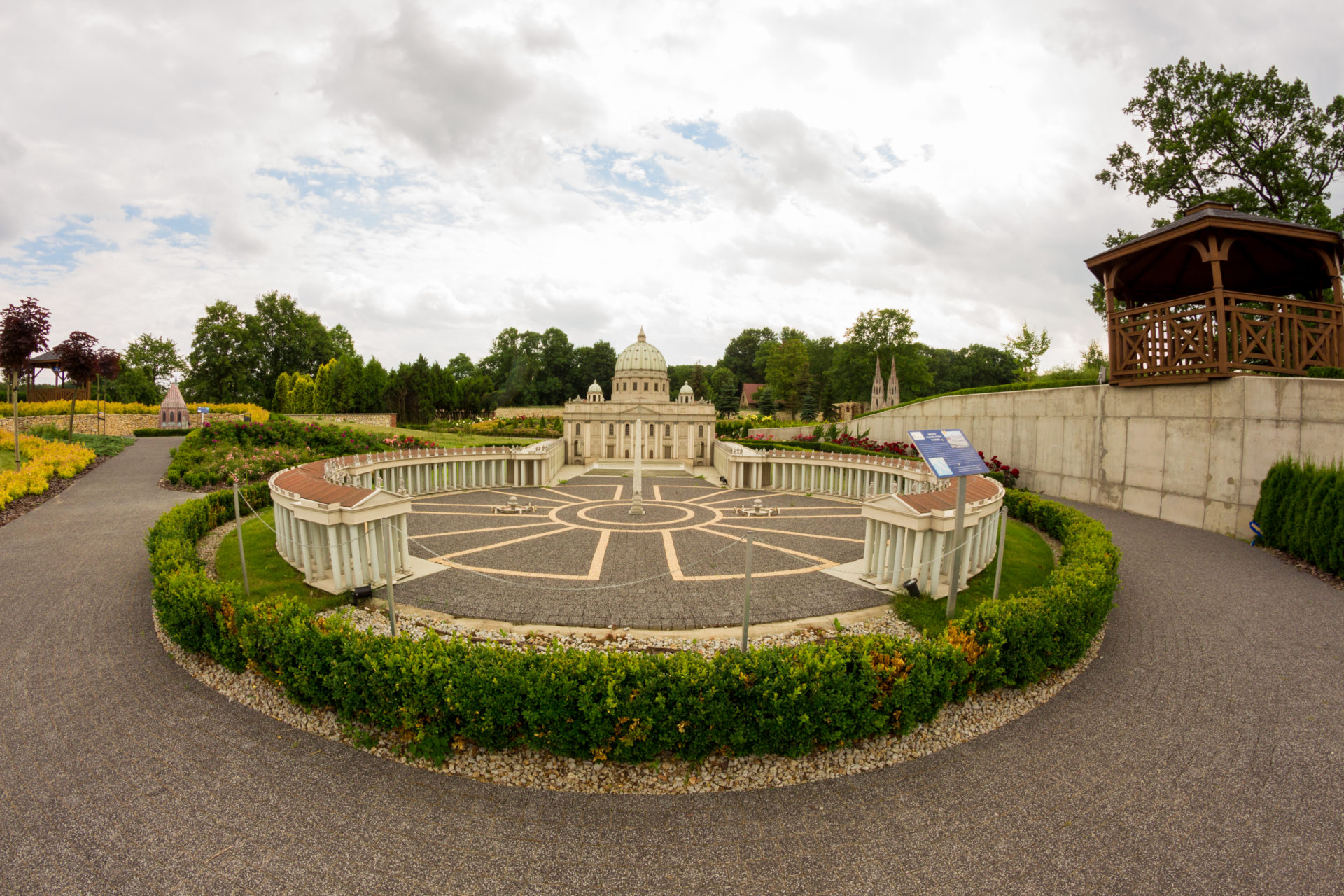 Park Miniatur Sakralnych w Olszowej – PARKMAG Park Miniatur Sakralnych W Olszowej