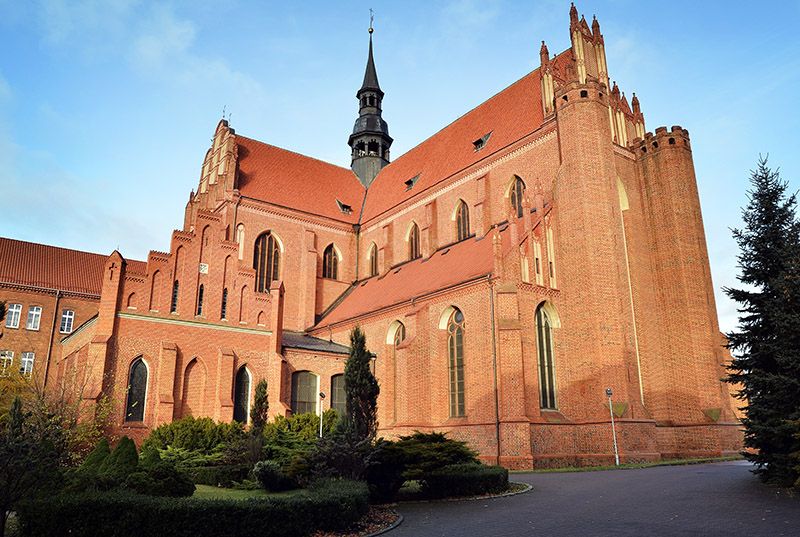 Pin on #places Bazylika Katedralna Wniebowzięcia Nmp W Płocku