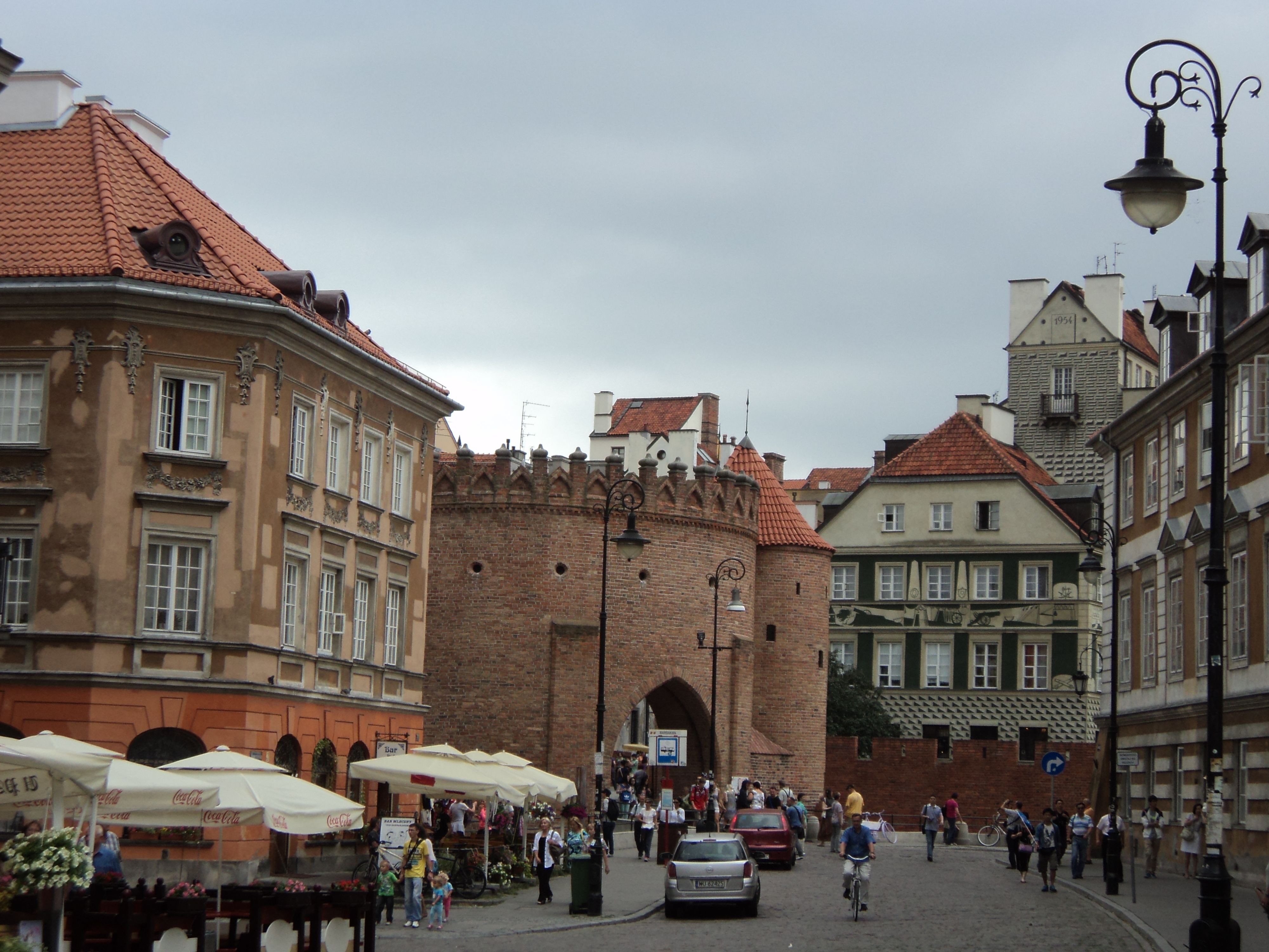 Pin von Betsy Rogers auf Central Europe October 2023 Miasto Z Największą Budowlą Sakralną W Skandynawii