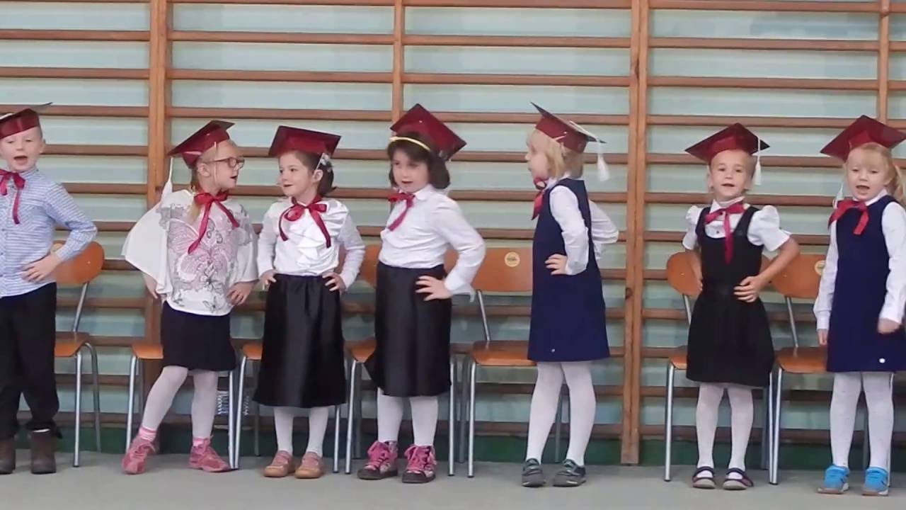 Piosenka pierwszaków ;-) Puk, puk - to ja! - YouTube Puk Puk To Ja Mały Uczeń Pierwszaczek