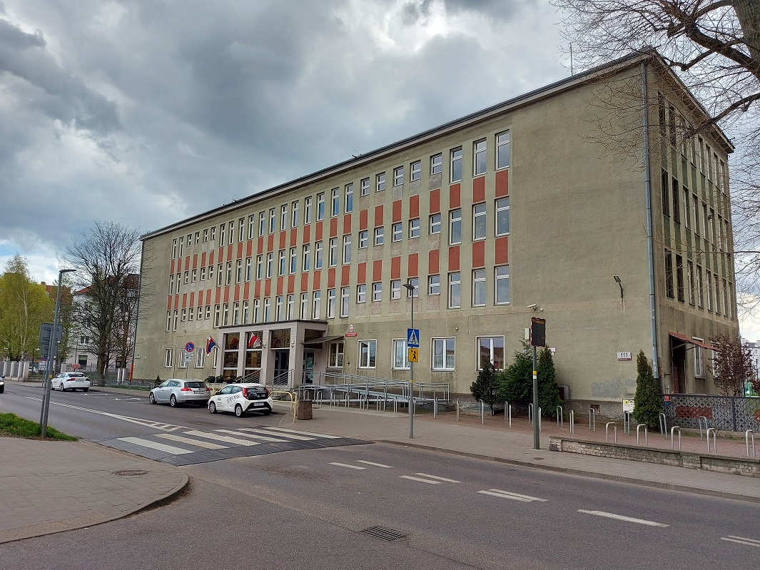 Plik:1 Szkoła Podstawowa nr 52.jpg – Encyklopedia Gdańska Szkoła Podstawowa Nr 51 Gdynia