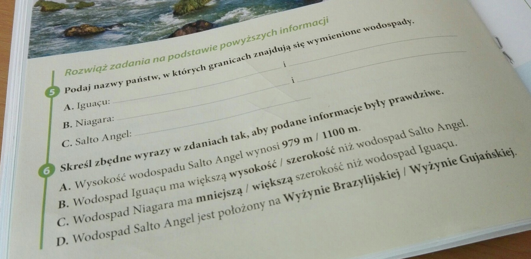 podaj nazwy panstw, w ktorych znajduja sie wymienione wodospady Skresl W Ponizszych Zdaniach Bledne Informacje Azja Jest Polozona
