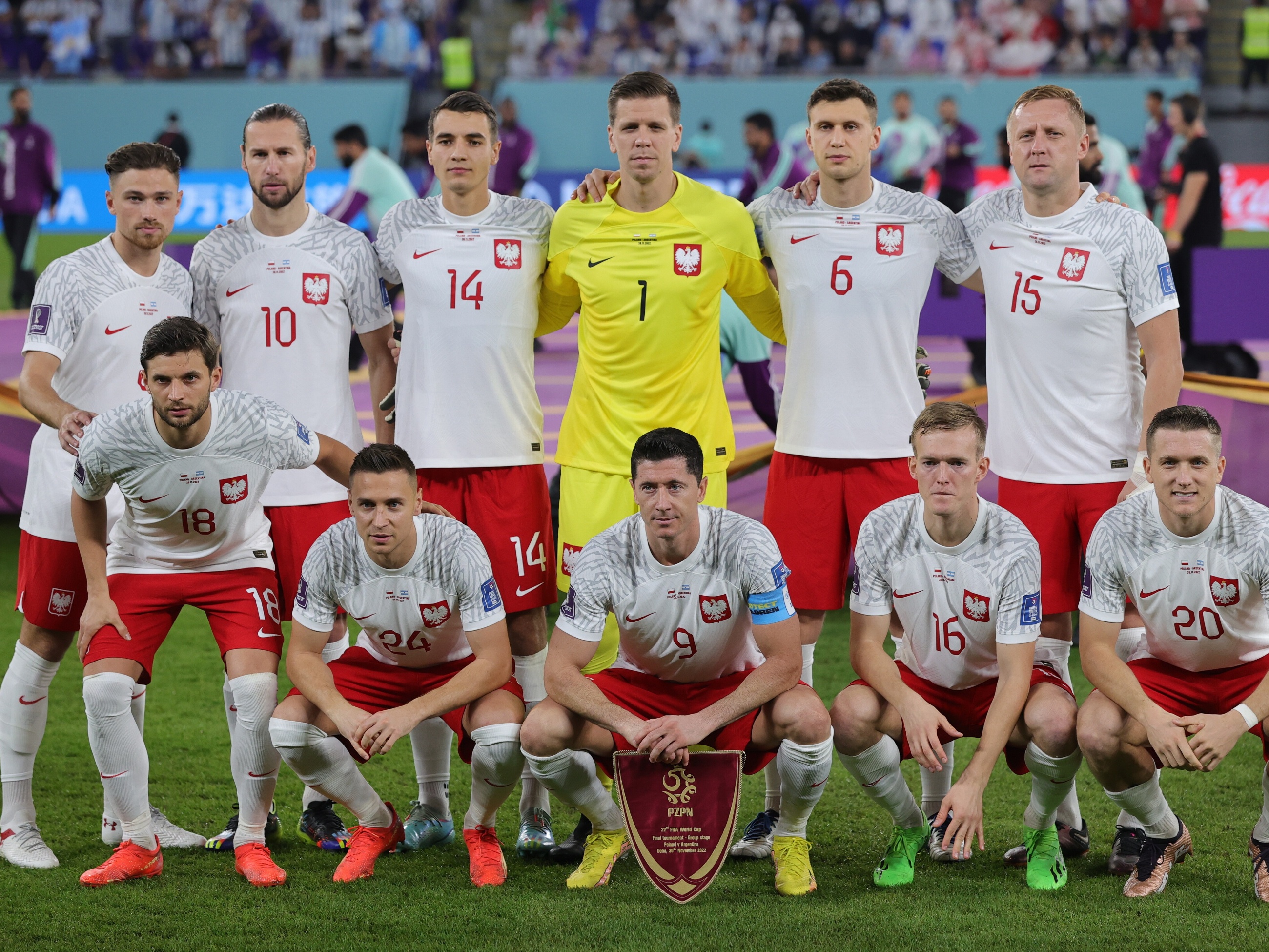 Polacy zameldowali się na stadionie. Tam stoczą bój z Francją Reprezentacja Polski W Pilce Noznej Mezczyzn Sklad