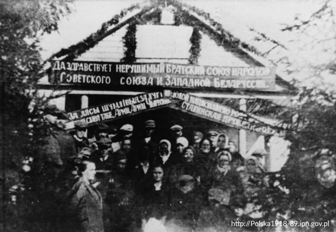 Polityka okupanta sowieckiego na ziemiach polskich w latach 1939–1941 Polityka Sowiecka W Okupowanej Polsce