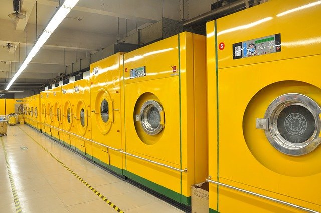 Pralnia odzieży roboczej - pranie chemiczne Pranie Odziezy Roboczej Skazonej Chemicznie Powinno Byc Zapewnione Przez