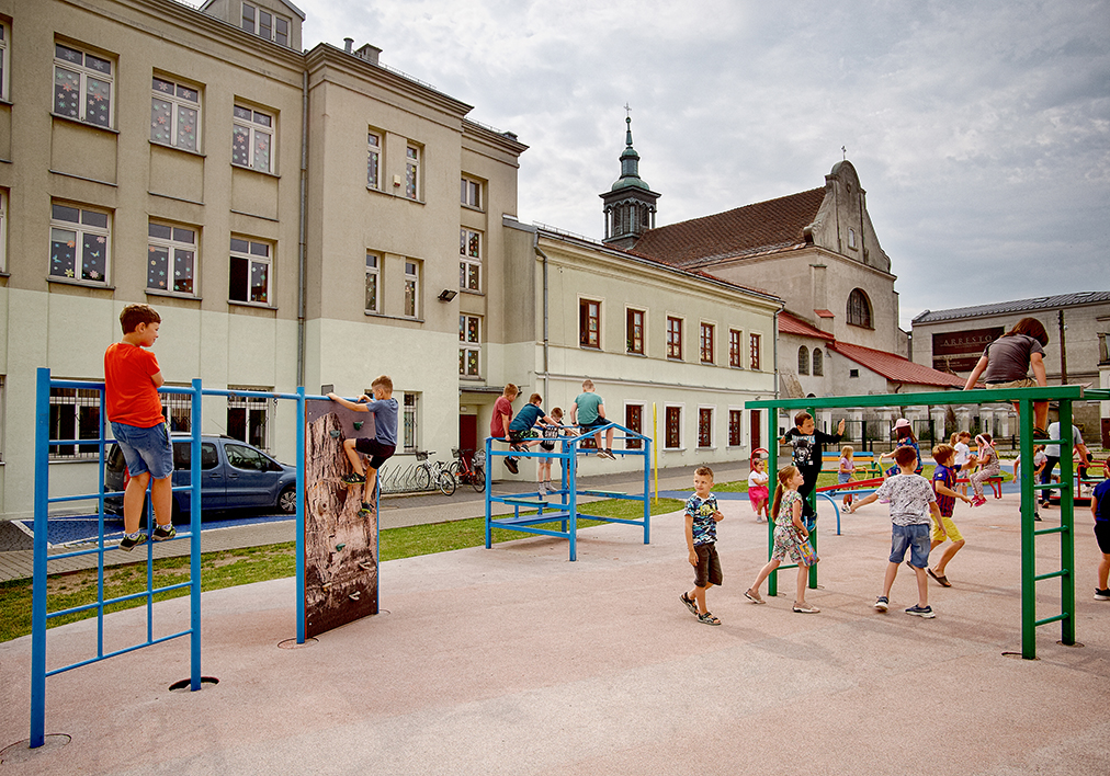 Prywatna Szkoła Podstawowa w Piotrkowie Trybunalskim – VillaBambini Szkoły Podstawowe W Piotrkowie Tryb