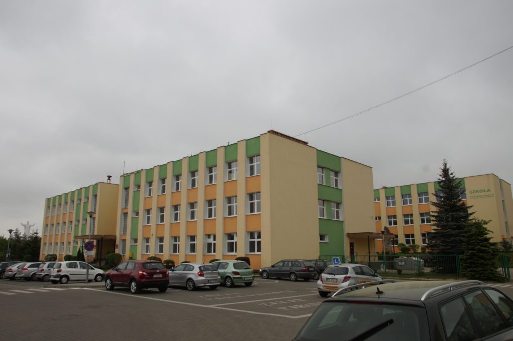 Publiczna Szkoła Podstawowa nr 6 im. Kornela Makuszyńskiego w Szkola Podstawowa Nr 6 Swiebodzin