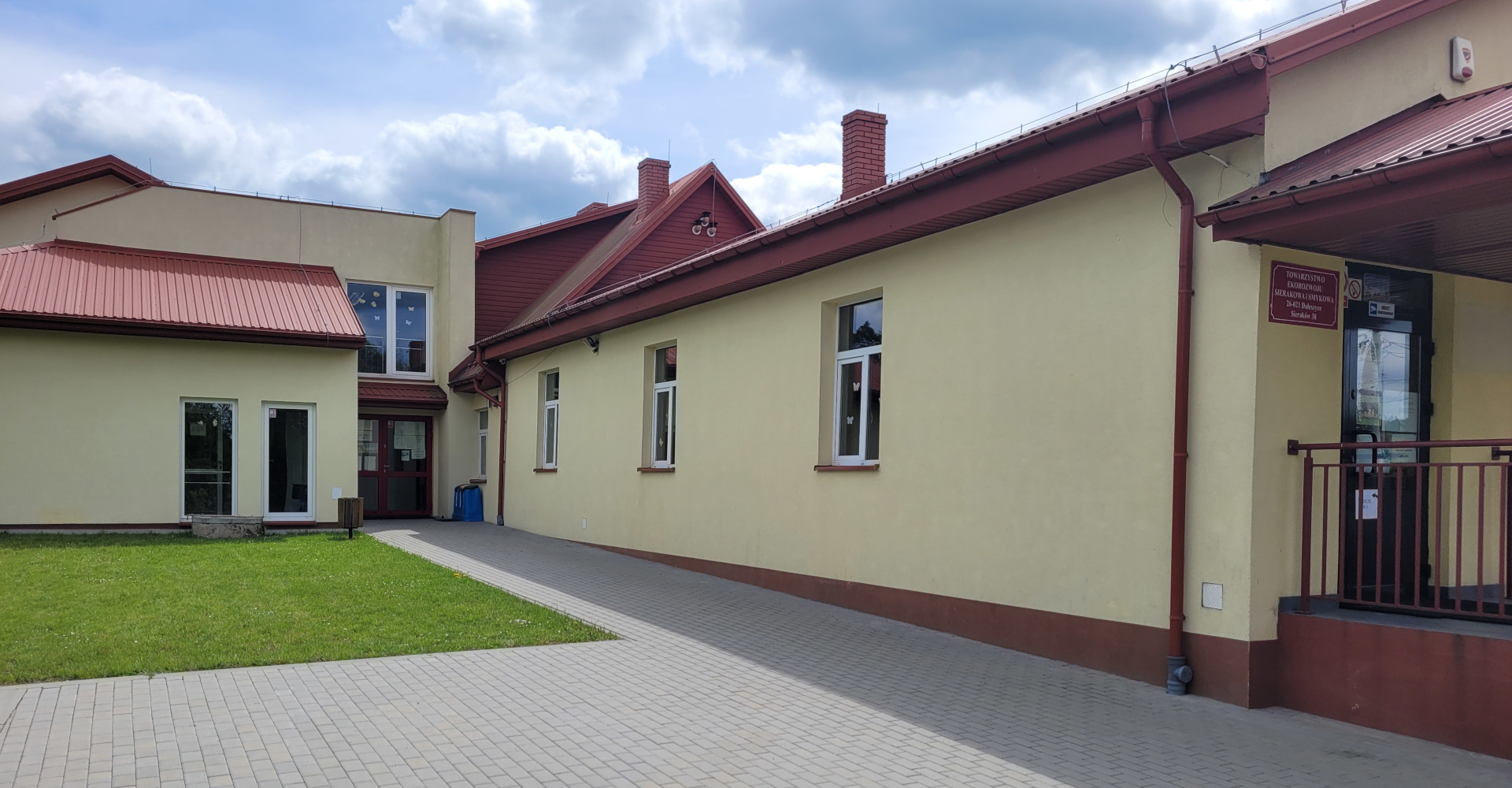 Szkoła Podstawowa W Sierakowie Rawicz