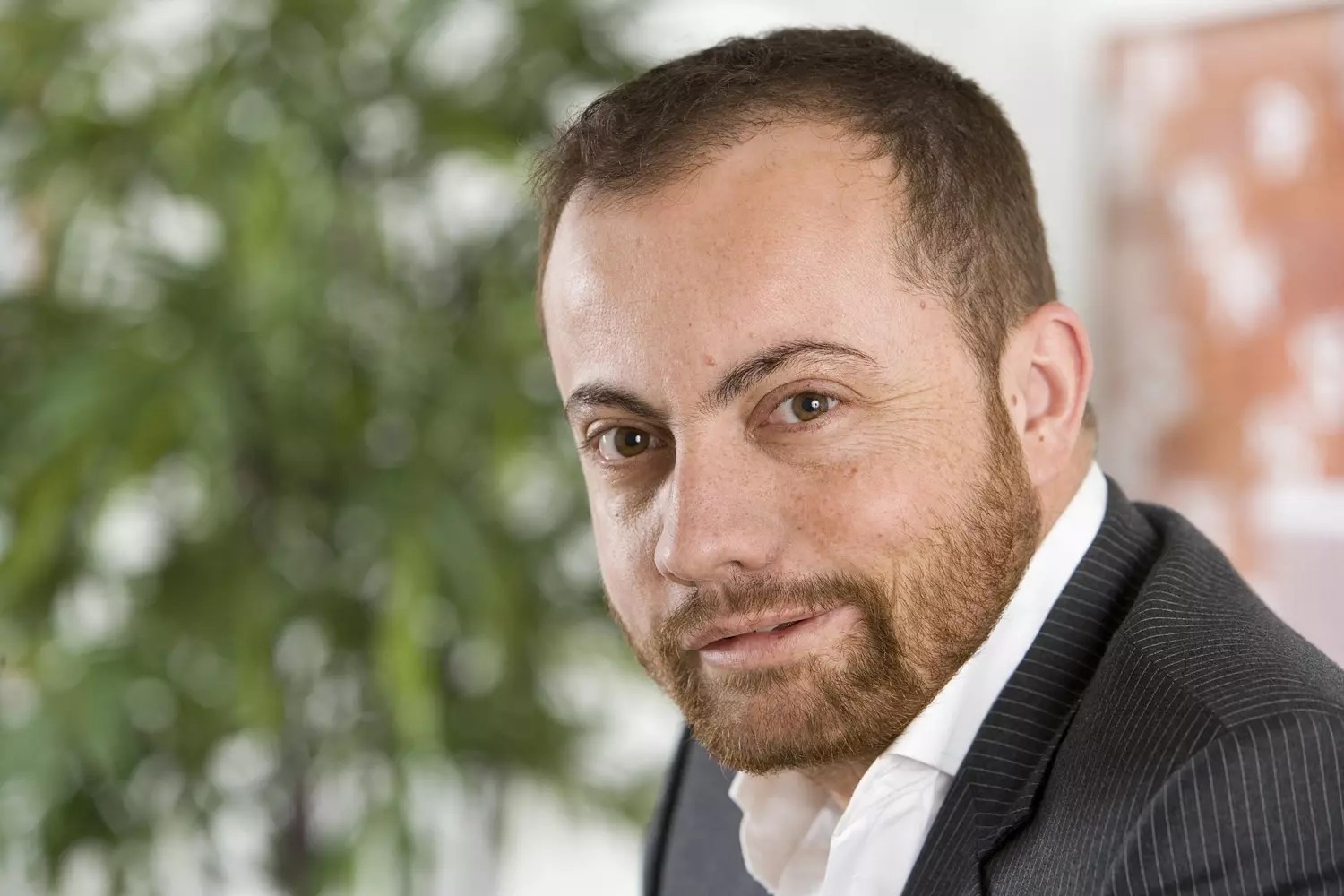Que Cache L'ours Polaire De Frédéric : Groupe Chez Gibb Facebook Frederic Cherche A Faire Le Buzz Sur Les Reseaux Sociaux