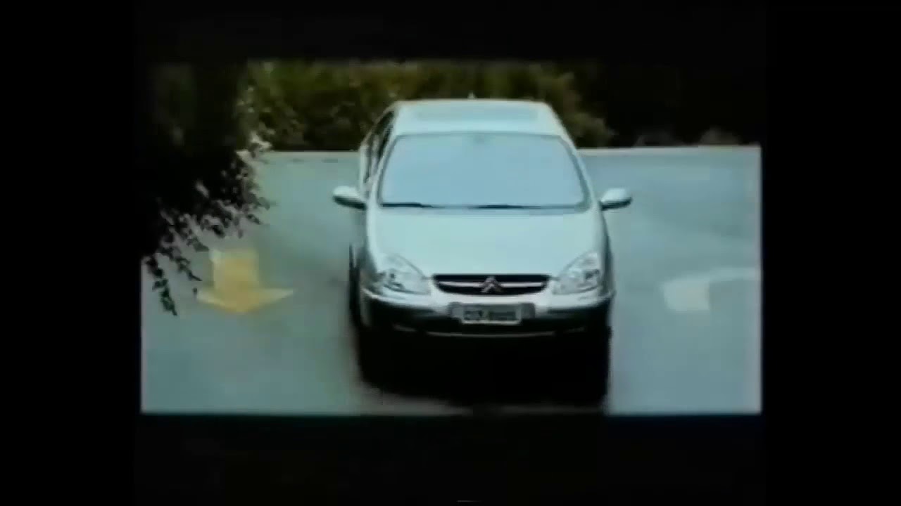 Reklama Citroen C5 2001 Polska - YouTube Autor Tekstu Twierdzi że Reklama Jest Wszechobecna
