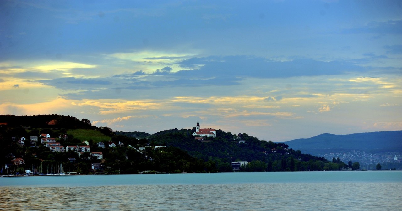 Rekordowa temperatura wody w jeziorze Balaton - Wydarzenia w INTERIA.PL Jak Zmienia Się Temperatura Wody W Jeziorze W Ciągu Roku