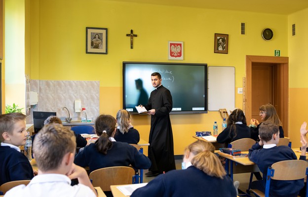 Rozkład Materiału Z Religii W Szkole Podstawowej