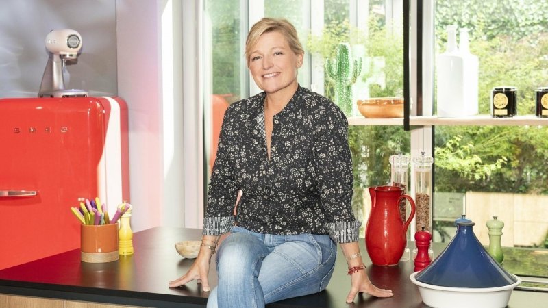 Replay C à vous la suite, C à vous la suite Invités : Sarah Abitbol C A Vous La Suite Invite Ce Soir