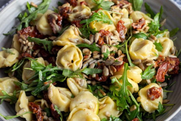 Salatka Z Tortellini Z Rukola