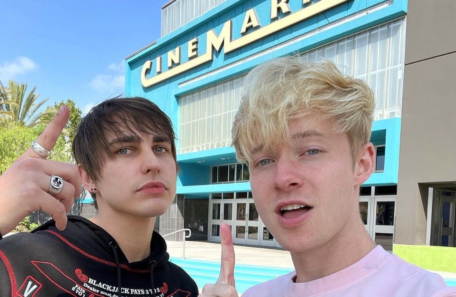 Sam Colby's Instagram, Twitter & Facebook on IDCrawl Sam And Colby Trap House