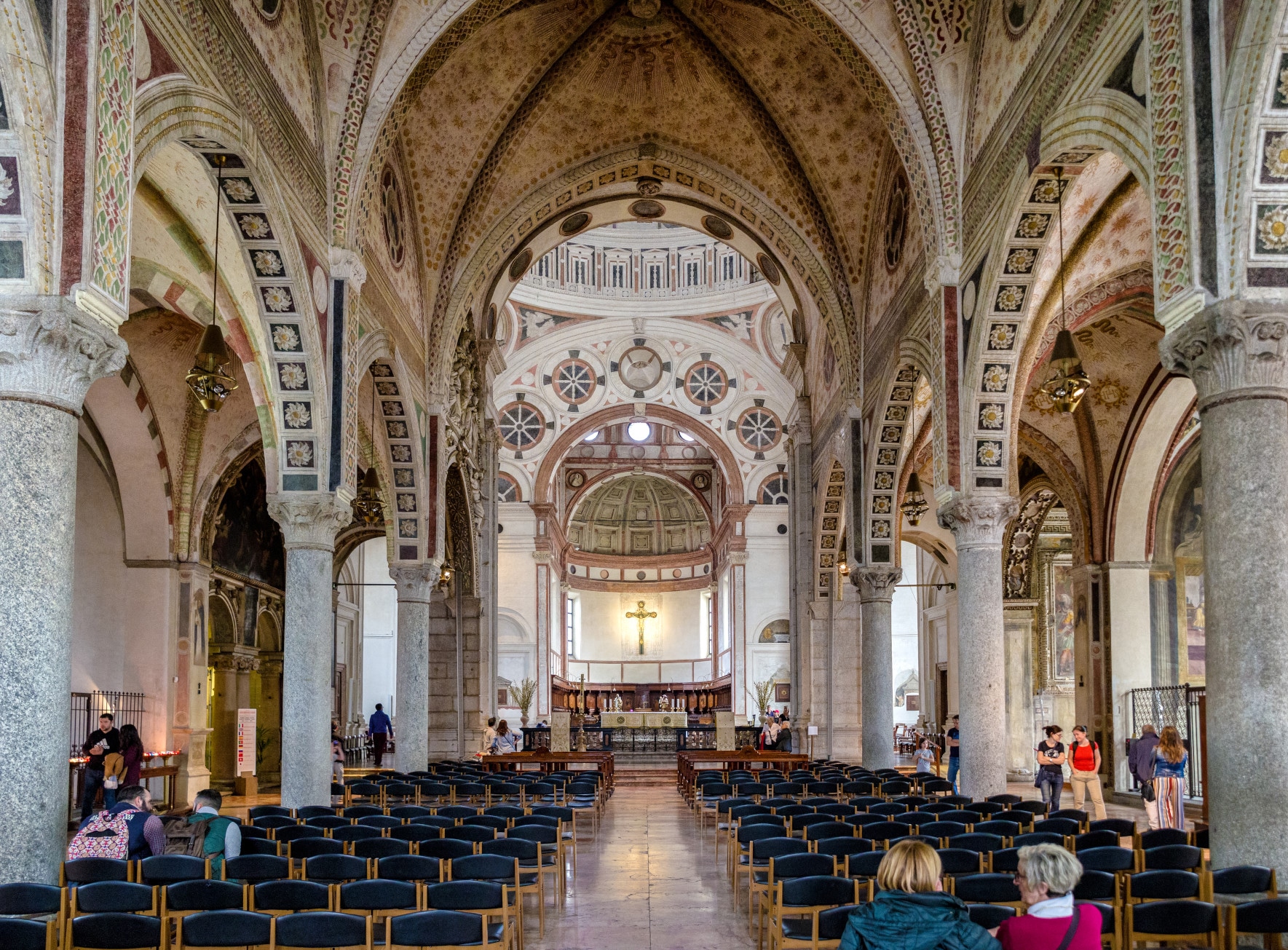 Santa Maria Delle Grazie Inside Prezbiterium I Kopuła Kościoła Santa Maria Delle Grazie W Mediolanie