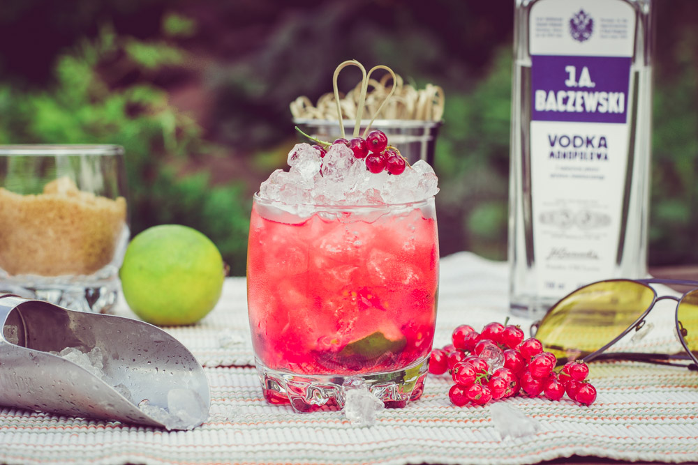 Sea Breeze - orzeźwiający warstwowy drink z wódką - Koktajl.TV Pomysly Na Drinki Z Wodka
